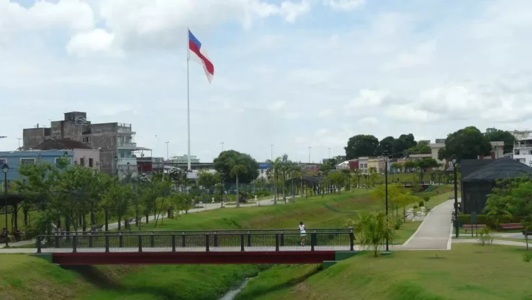 Parque Jefferson Peres: Uma Atração para Todas as Idades