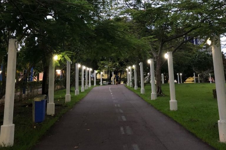 Leia mais sobre o artigo Outubro em Manaus: Como Curtir Cada Momento